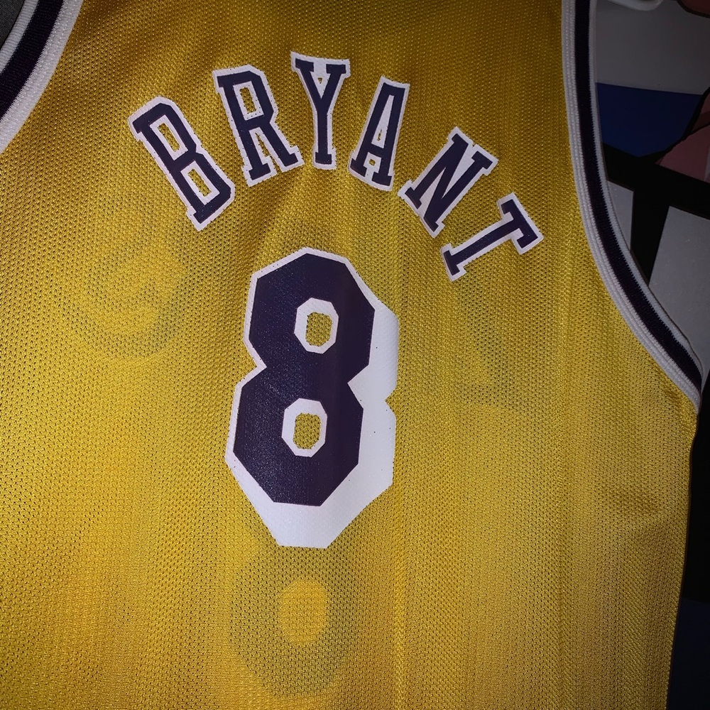 VINTAGE KOBE BRYANT CHAMPION JERSEY - Picture 4 of 6